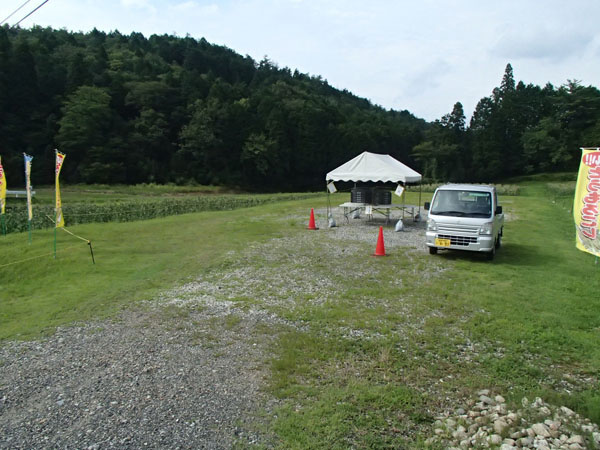 丸篤農園 とうもろこし直売所